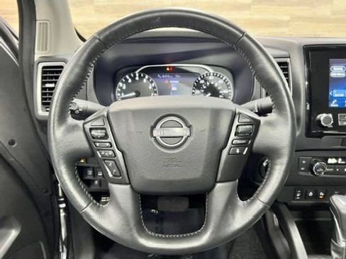 Used 2023 Nissan Frontier SV w/ SV Convenience Package AWD/4WD image 4