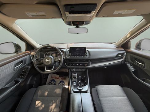 Used 2023 Nissan Rogue SV AWD/4WD image 9