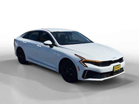 New 2026 Kia K5 LXS image 7