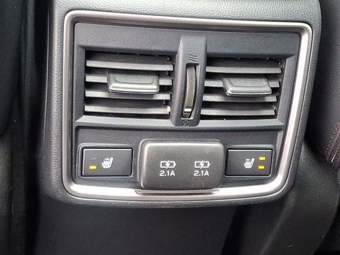 Used 2019 Subaru Forester Touring image 11