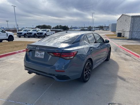 Certified 2025 Nissan Sentra SR image 5