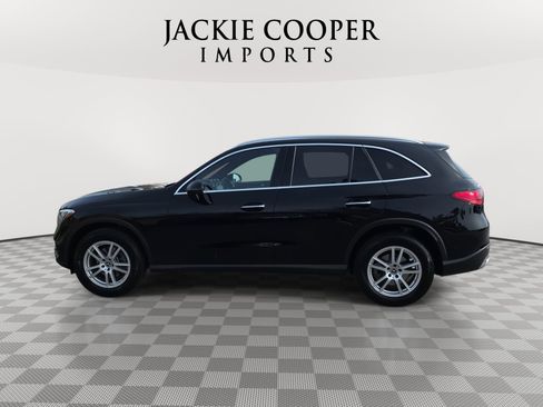 Used 2025 Mercedes-Benz GLC 300 4MATIC image 8
