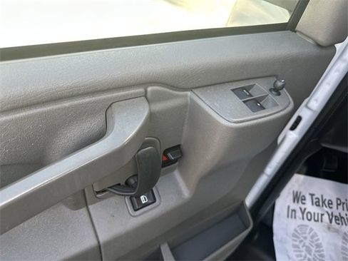 Used 2024 Chevrolet Express 2500 w/ Driver Convenience Package image 15