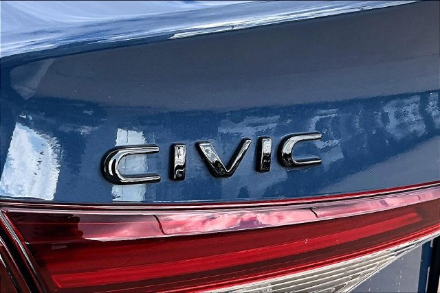 Used 2026 Honda Civic Sport image 32