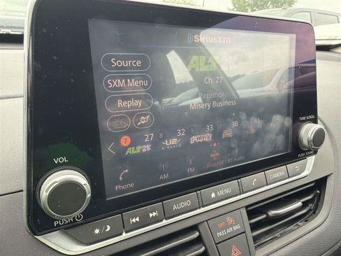 Used 2020 Nissan Altima 2.5 S FWD image 15