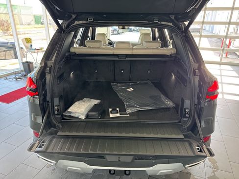 New 2026 BMW X5 xDrive40i w/ Climate Comfort Package image 9