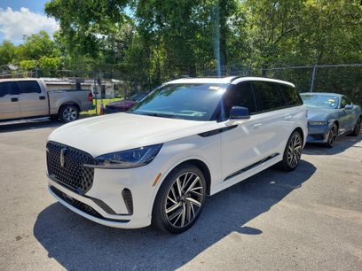 Used 2025 Lincoln Aviator Black Label w/ Jet Appearance Package
