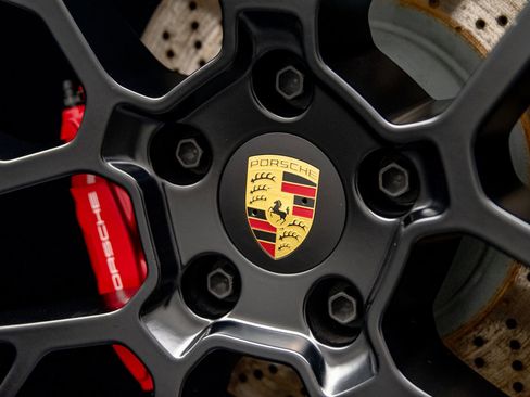 Used 2024 Porsche 911 Carrera S RWD image 36
