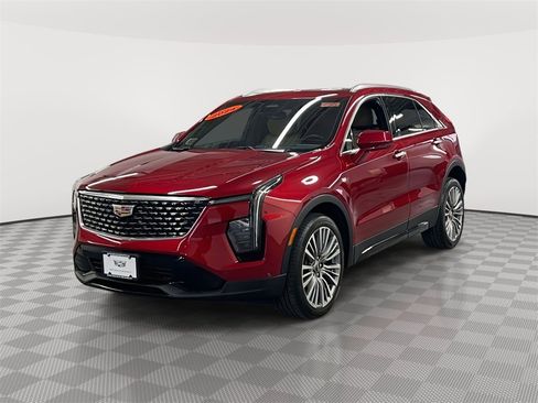 Certified 2024 Cadillac XT4 Premium Luxury w/ Technology Package image 3
