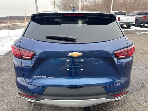 Used 2023 Chevrolet Blazer LT w/ Driver Confidence Package image 4