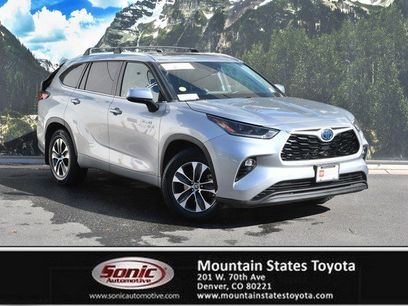 Used 2021 Toyota Highlander XLE