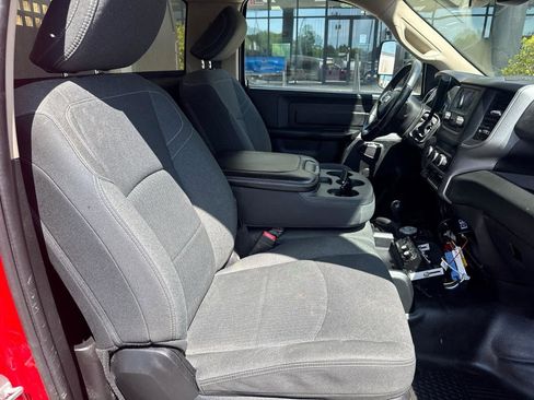 Used 2020 RAM 5500 Tradesman AWD/4WD image 23
