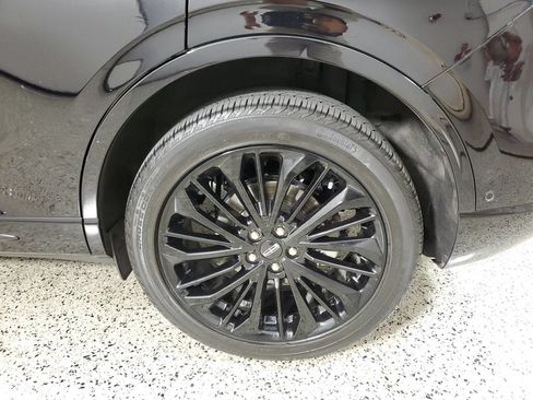 Used 2023 Lincoln Corsair Reserve w/ Equipment Group 202A AWD/4WD image 8