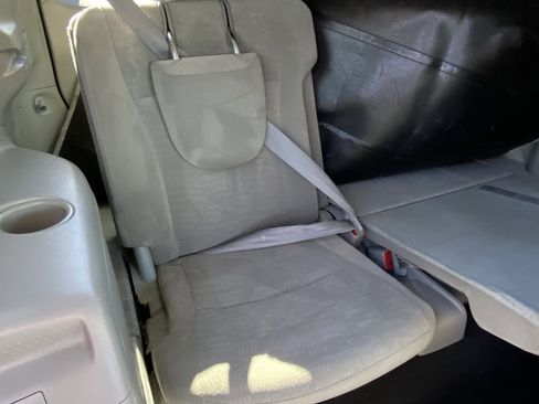 Used 2012 Toyota Highlander FWD w/ Tech Pkg image 13