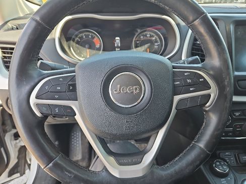 Used 2018 Jeep Cherokee Trailhawk w/ Quick Order Package 27L AWD/4WD image 10