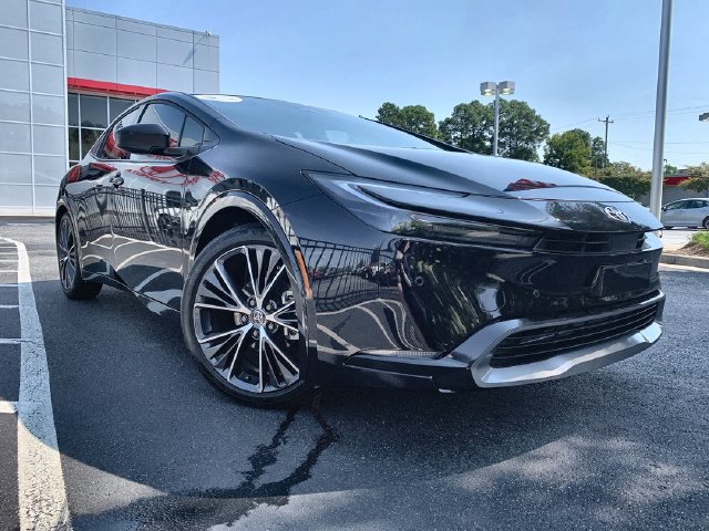 Used 2023 Toyota Prius Limited FWD image 2