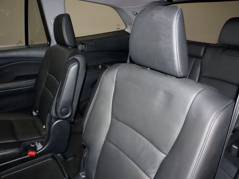 Used 2022 Honda Pilot Touring image 22