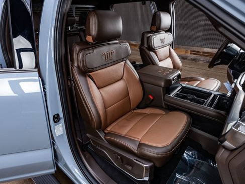 Used 2026 Ford F250 King Ranch w/ Chrome Package AWD/4WD image 29