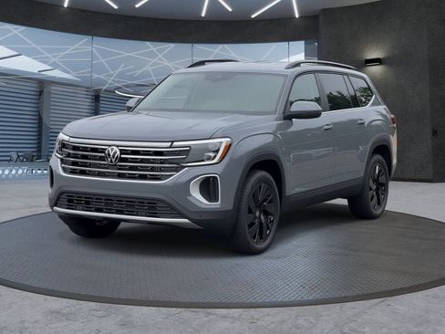 New 2026 Volkswagen Atlas SE AWD/4WD image 2