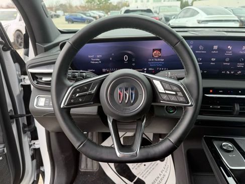 Used 2025 Buick Enclave Sport Touring image 21