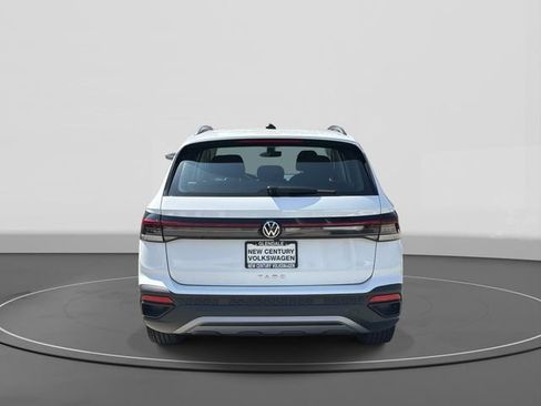 Used 2025 Volkswagen Taos S FWD image 4