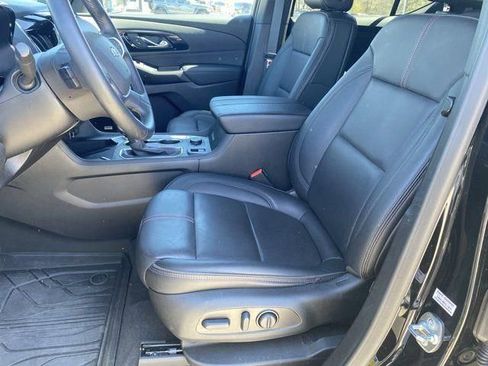Used 2024 Chevrolet Traverse RS w/ LPO, Floor Liner Package FWD image 7