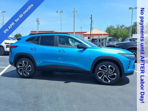 New 2026 Chevrolet Trax RS FWD image 2