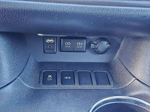 Used 2017 Toyota Highlander XLE FWD image 32