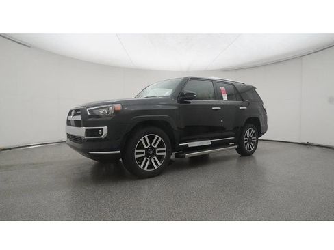 Used 2023 Toyota 4Runner Limited RWD image 23