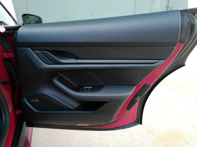 Used 2023 Porsche Taycan w/ Premium Package RWD image 21