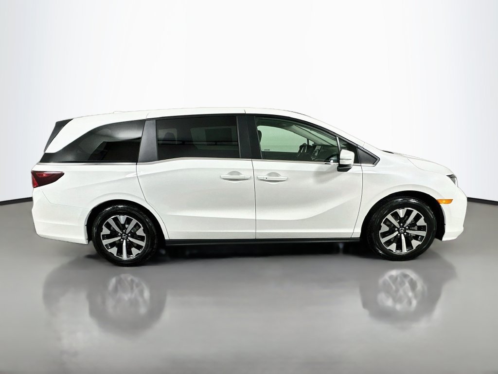 New 2026 Honda Odyssey EX-L image 4