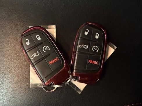 Used 2015 Dodge Charger SXT w/ Premium Group image 44