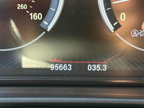 Used 2013 BMW 535i xDrive Sedan AWD/4WD image 29