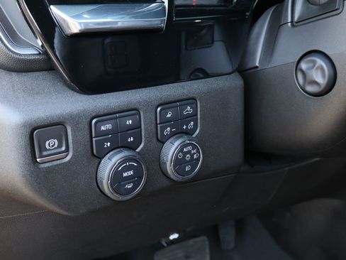 Used 2023 Chevrolet Silverado 1500 High Country w/ Z71 Off-Road Package image 12