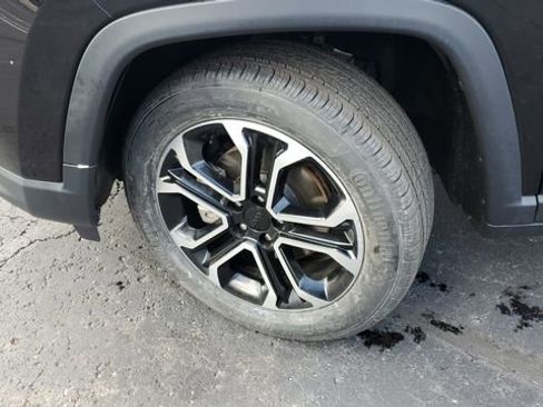 Certified 2022 Jeep Compass Limited image 4