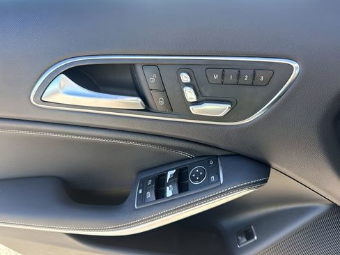 Used 2018 Mercedes-Benz GLA 250 image 27