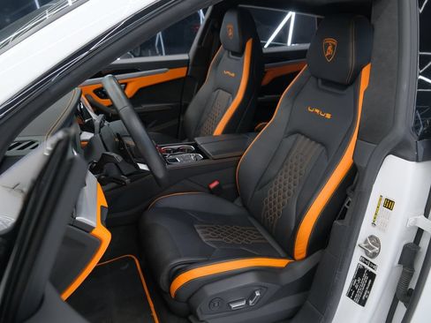 Used 2023 Lamborghini Urus S AWD/4WD image 19