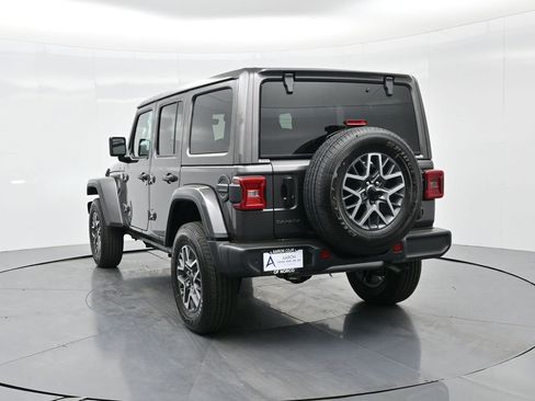 New 2025 Jeep Wrangler Unlimited Sahara w/ Safety Group AWD/4WD image 9