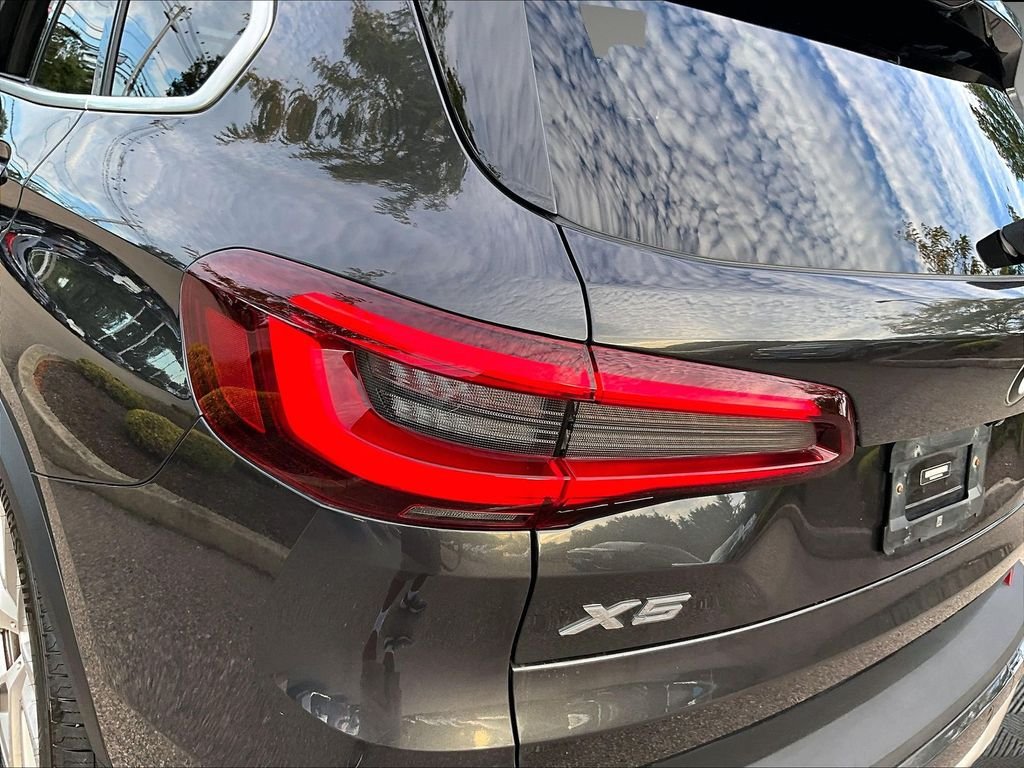 Used 2022 BMW X5 xDrive40i AWD/4WD image 34