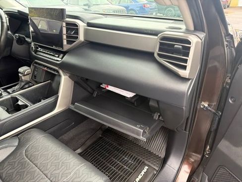 Used 2023 Toyota Tundra Limited AWD/4WD image 37