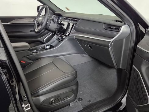 New 2026 Jeep Grand Cherokee Limited image 35