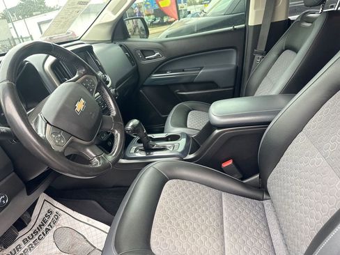 Used 2017 Chevrolet Colorado Z71 AWD/4WD image 24