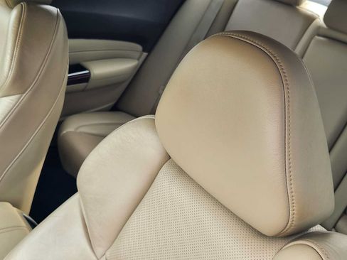 Used 2015 Acura TLX w/ Technology Package FWD image 13