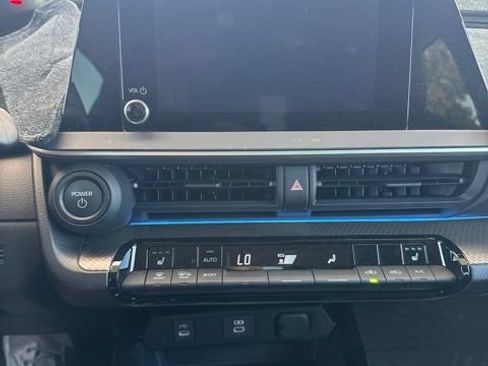 Used 2026 Toyota Prius XLE FWD image 10