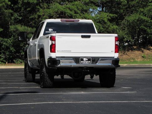 Used 2022 Chevrolet Silverado 2500 LT w/ Fleet Comfort Package AWD/4WD image 11