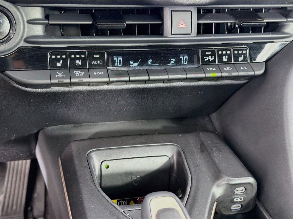 Used 2023 Toyota Crown AWD/4WD image 20