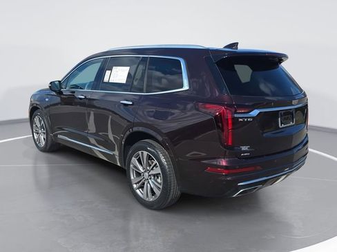 Used 2021 Cadillac XT6 Premium Luxury image 5