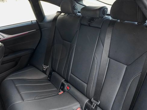 Used 2023 BMW i4 eDrive35 w/ Premium Package image 16