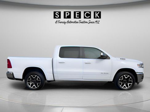 Used 2025 RAM 1500 Laramie AWD/4WD image 3