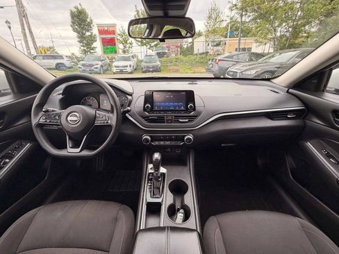 Used 2023 Nissan Altima 2.5 S FWD image 11